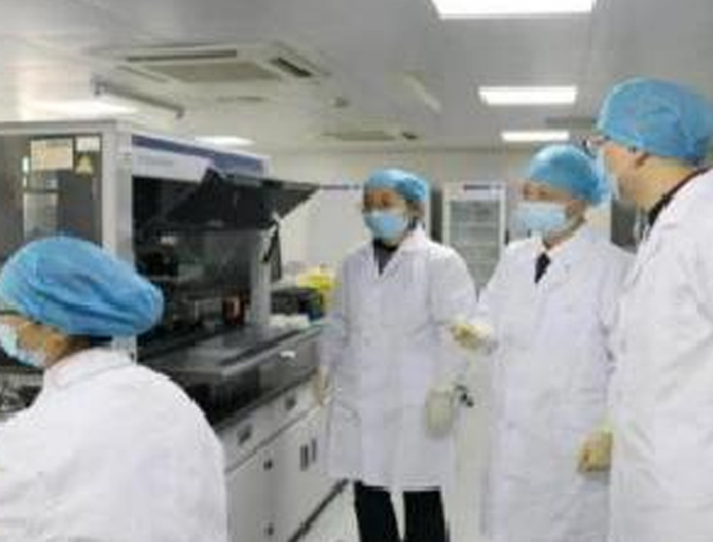 某科研机构实验室技术人员安全检查与风险评估